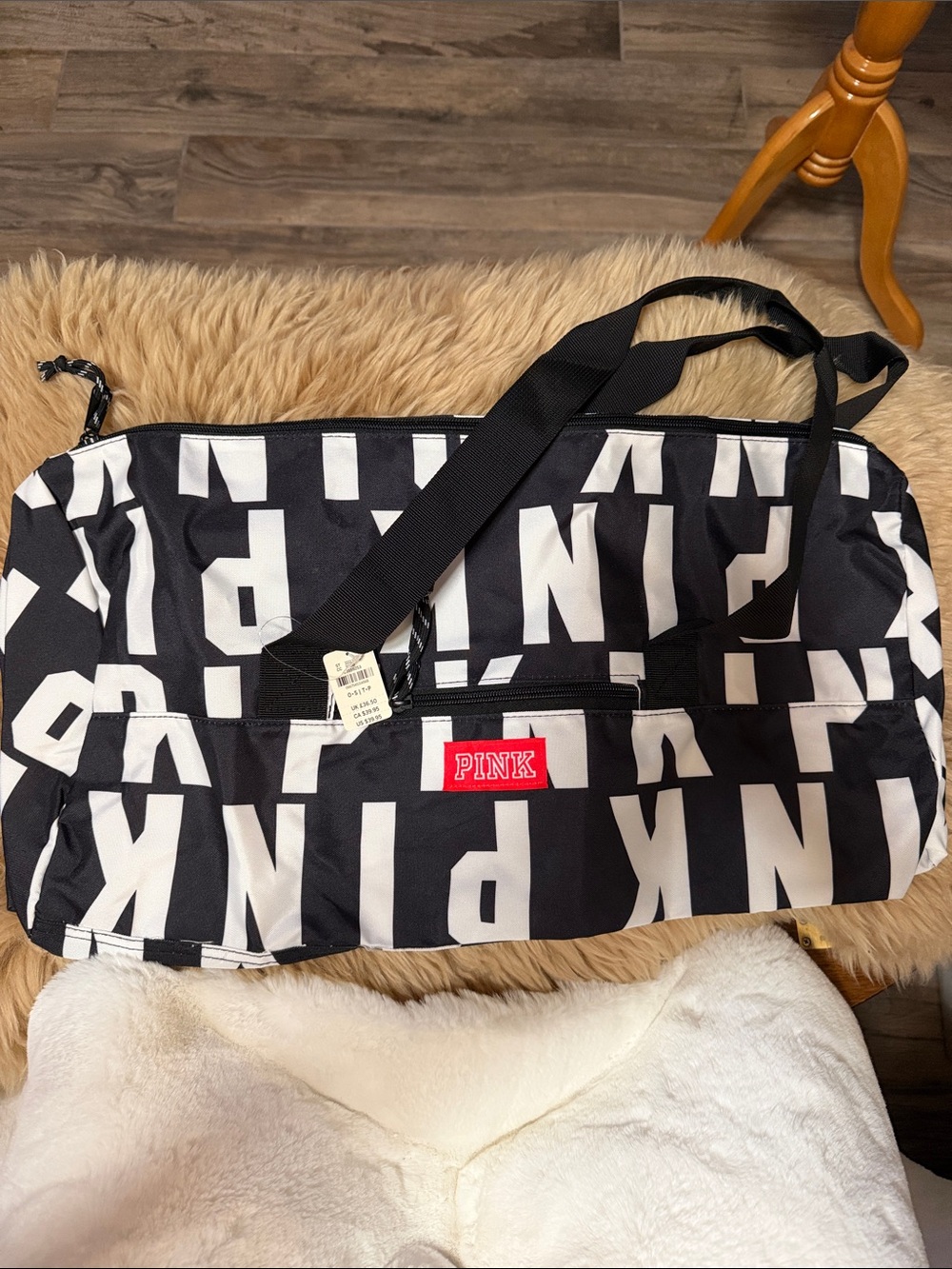NEW VICTORIA'S SECRET PINK DUFFLE BAG